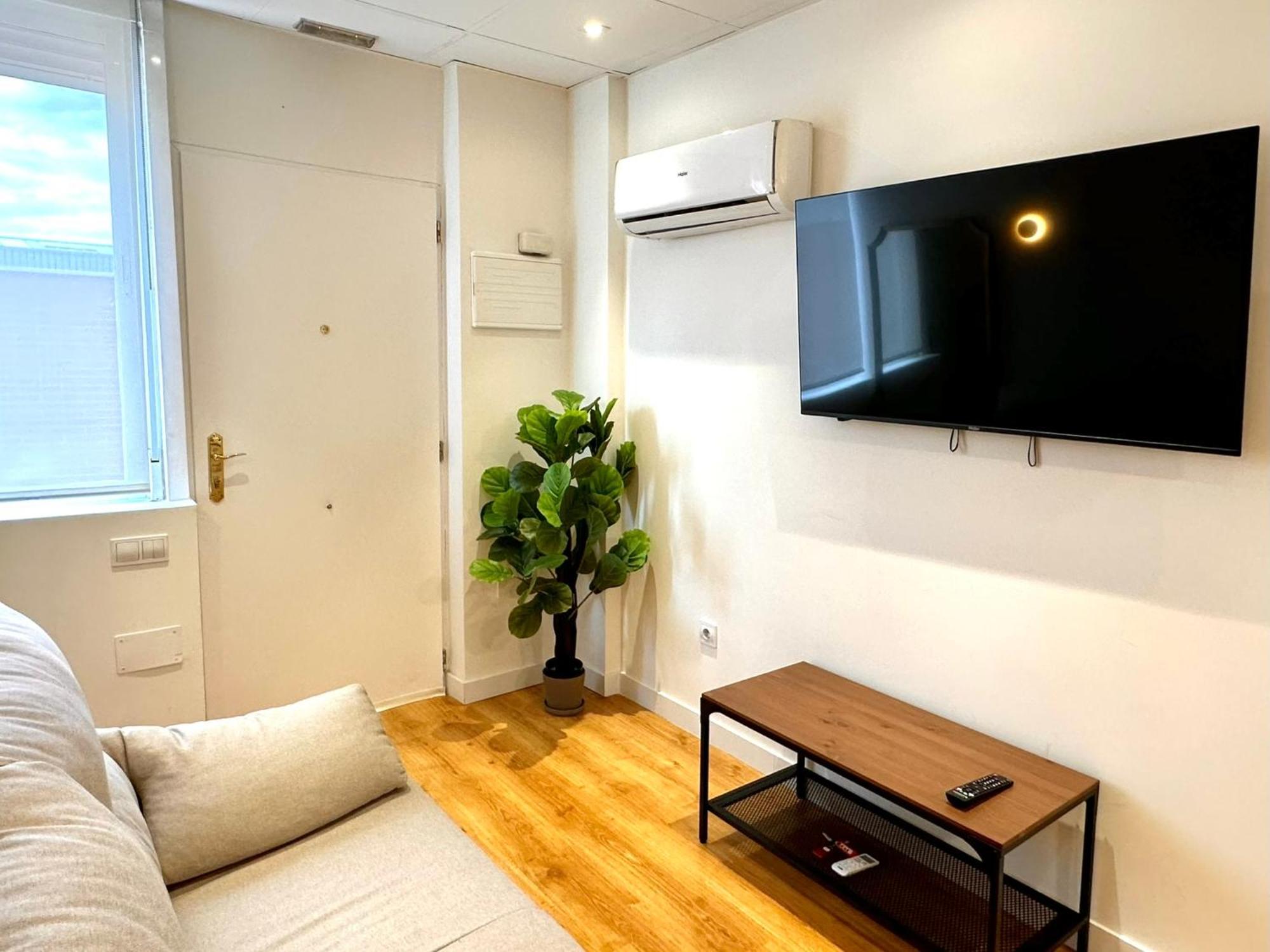 Apartamentos Noviembre Madrid Buitenkant foto