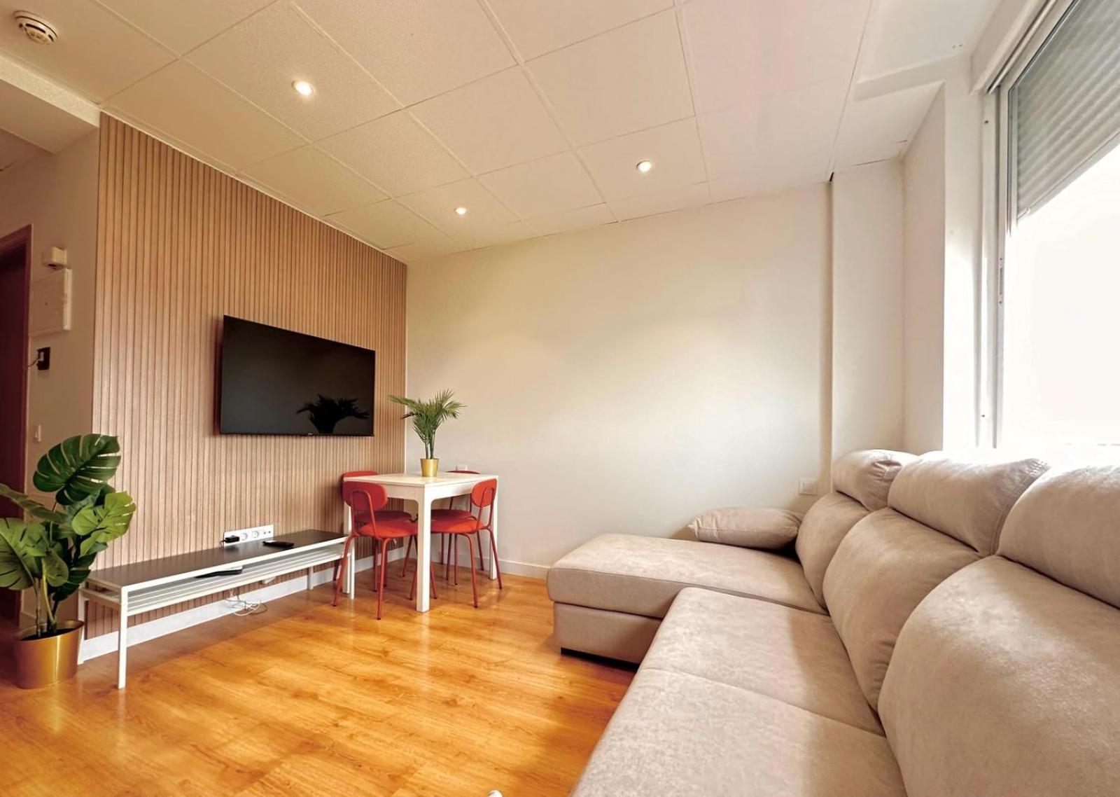 Apartamentos Noviembre Madrid Buitenkant foto