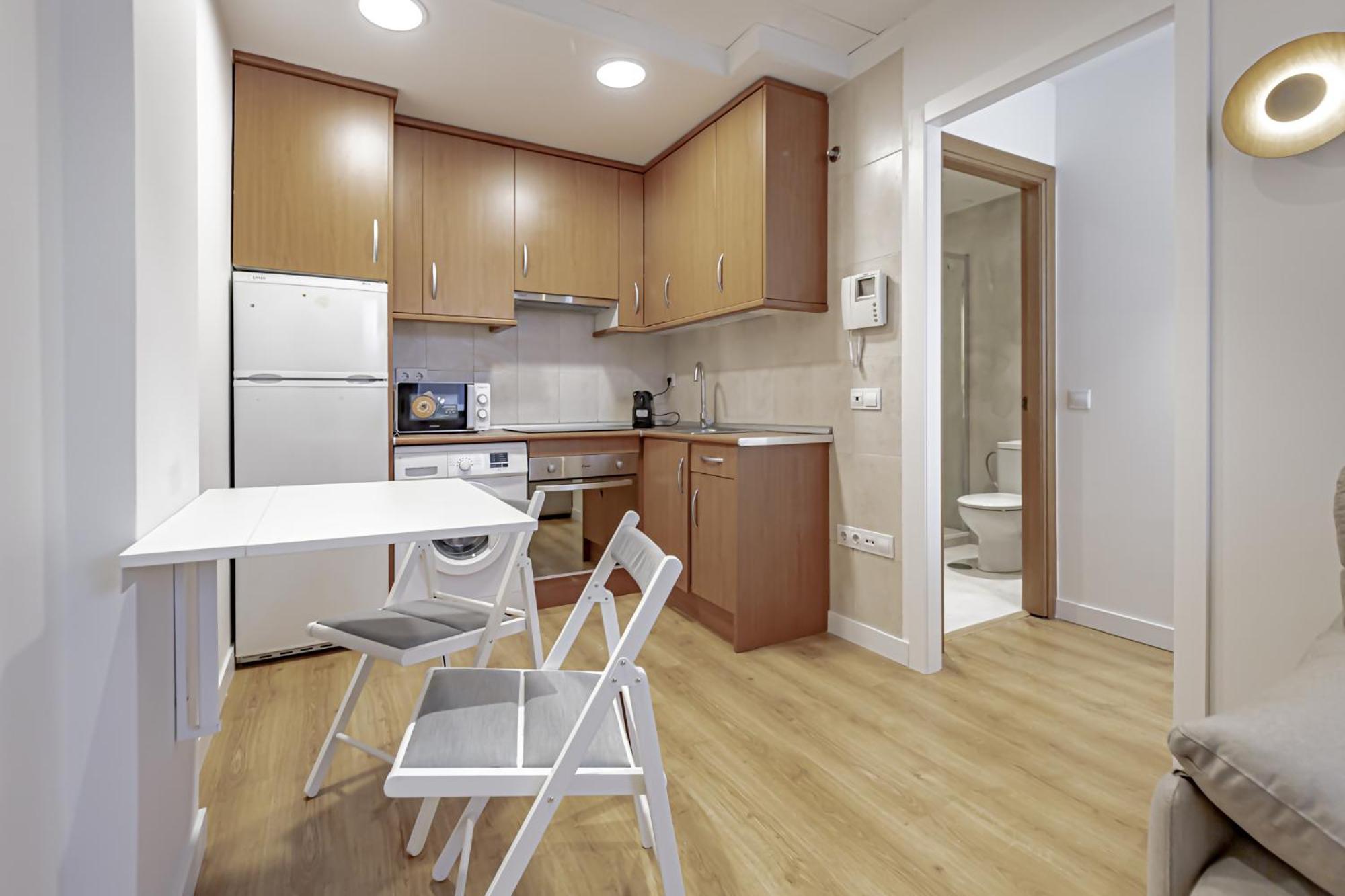 Apartamentos Noviembre Madrid Buitenkant foto
