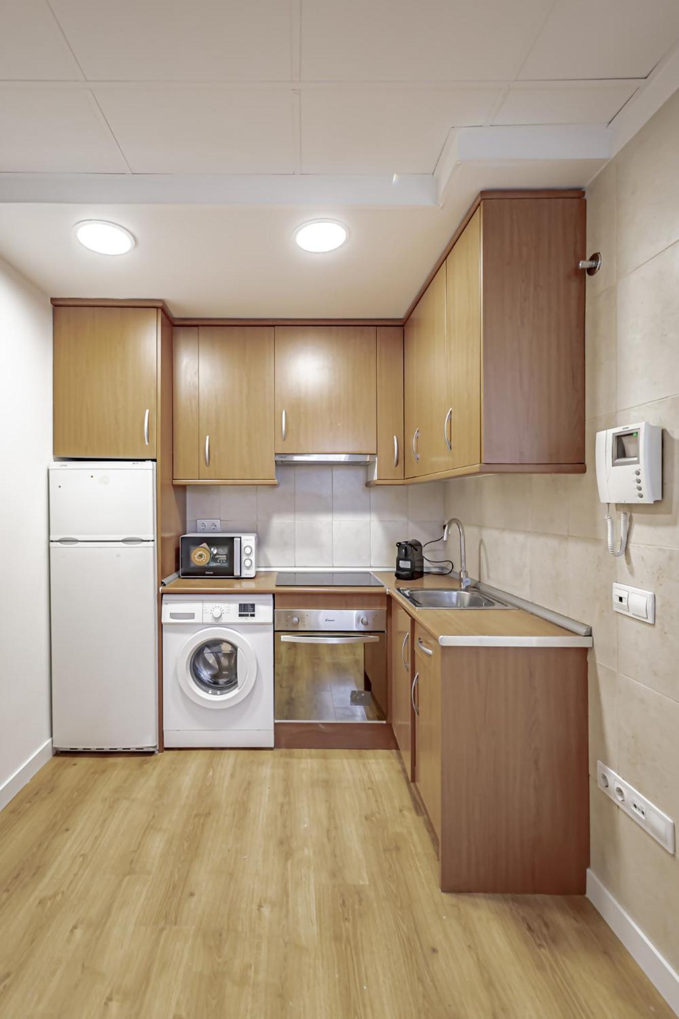 Apartamentos Noviembre Madrid Buitenkant foto