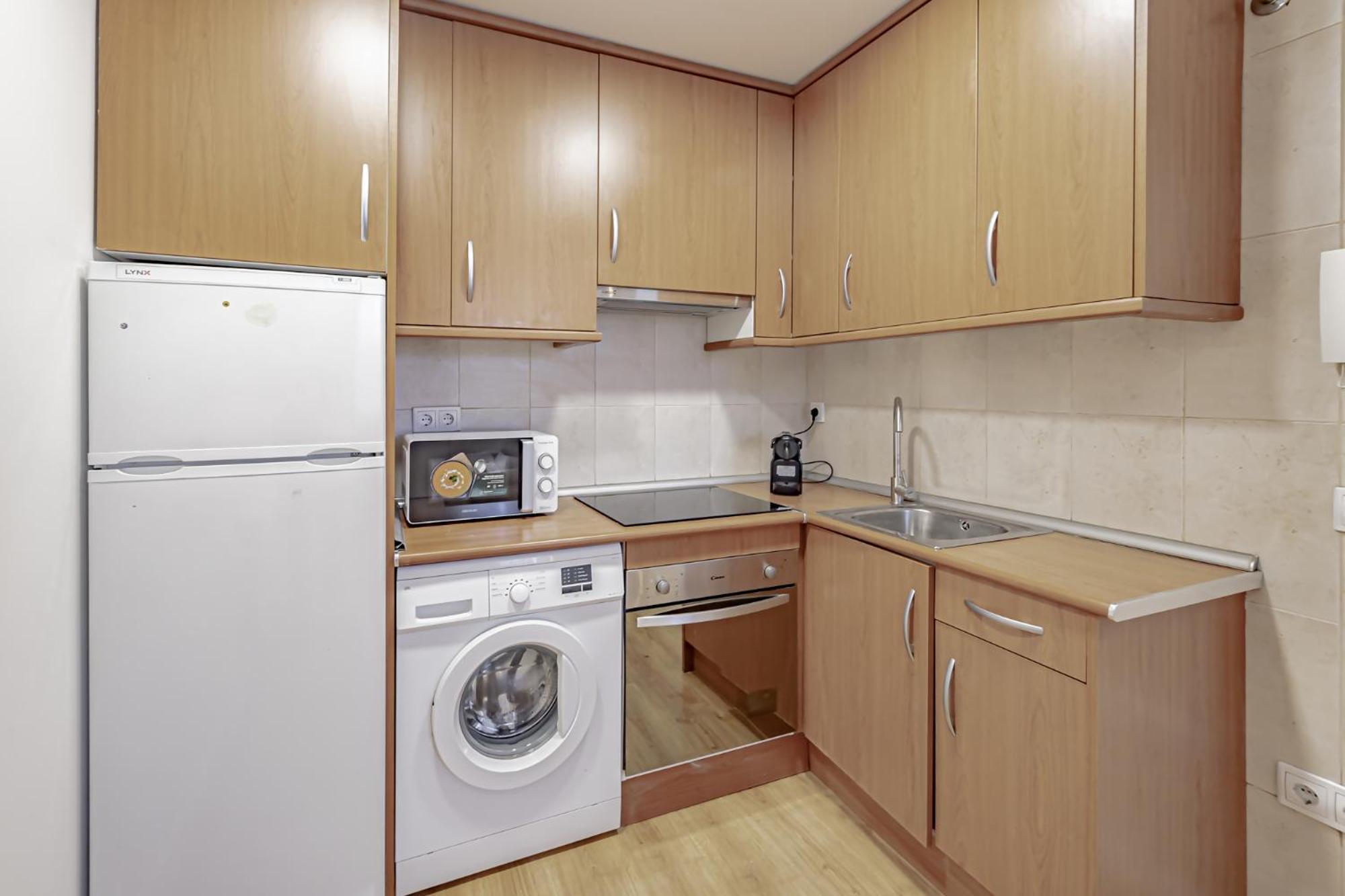 Apartamentos Noviembre Madrid Buitenkant foto