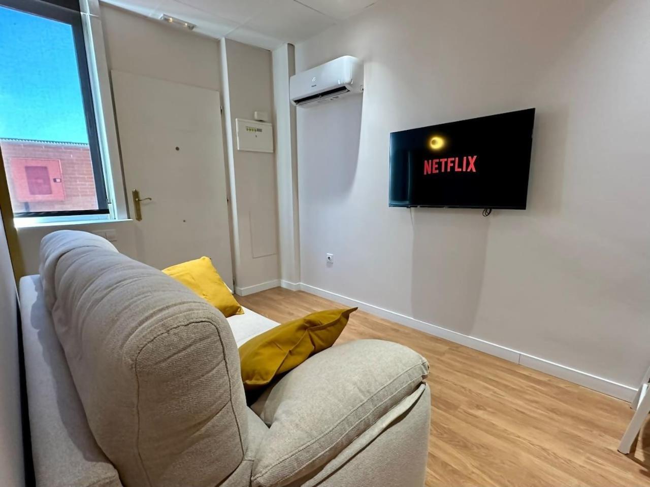 Apartamentos Noviembre Madrid Buitenkant foto