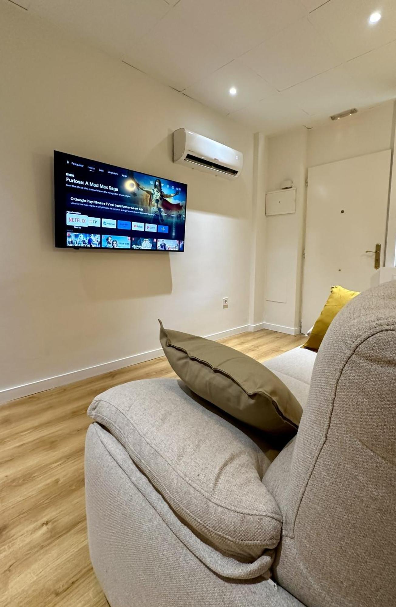 Apartamentos Noviembre Madrid Buitenkant foto