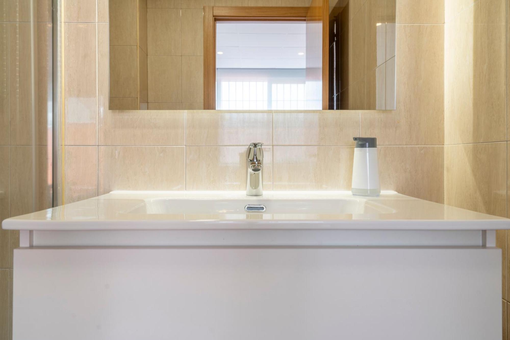 Apartamentos Noviembre Madrid Buitenkant foto
